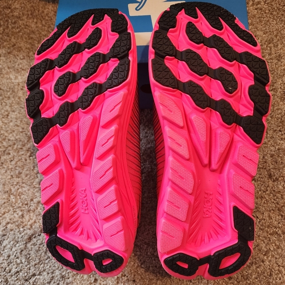 HOKA Rincon 3 - Picture 2 of 5